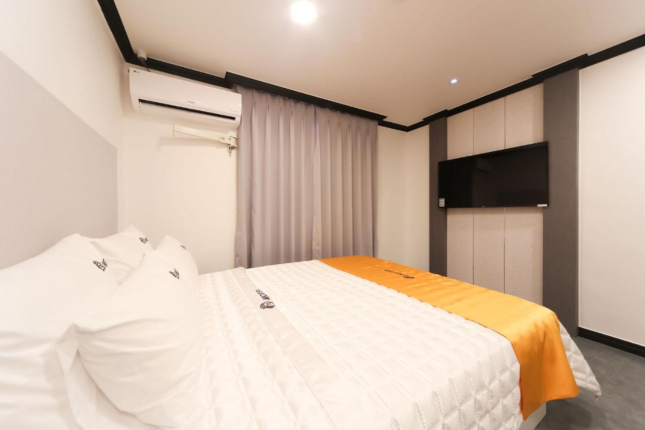 Prince Motel Busan Buitenkant foto