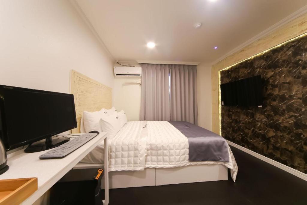 Prince Motel Busan Buitenkant foto